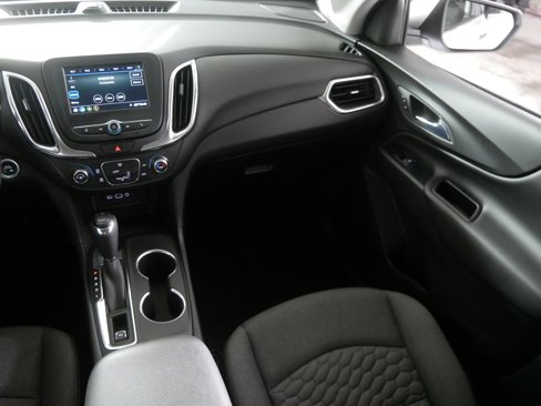 Used 2019 Chevrolet Equinox LT image 18