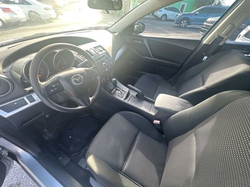 Used 2013 MAZDA MAZDA3 i SV image 10