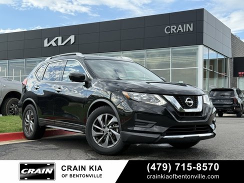Used 2017 Nissan Rogue SV w/ SV Premium Package image 1