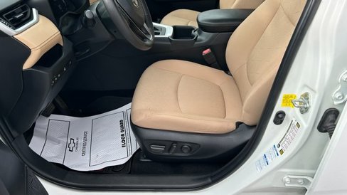 Used 2023 Toyota RAV4 XLE image 17