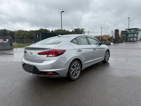 Used 2020 Hyundai Elantra Limited image 6