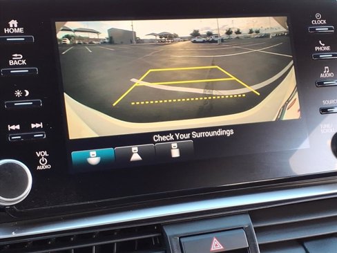 Used 2018 Honda Accord Sport image 21