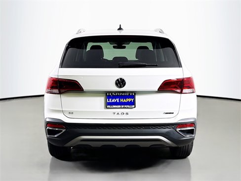Used 2023 Volkswagen Taos SE image 6