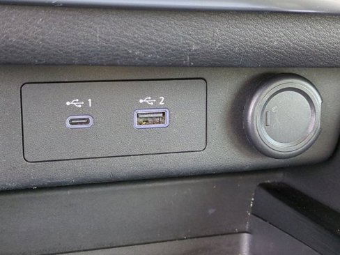 Used 2021 Nissan Rogue SV image 19