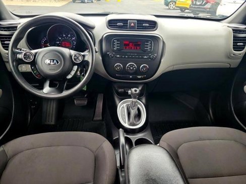 Used 2016 Kia Soul image 9