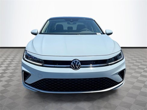 New 2025 Volkswagen Jetta SE image 2