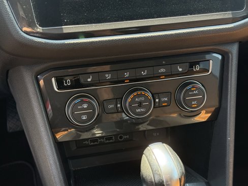 Used 2019 Volkswagen Tiguan SEL image 22