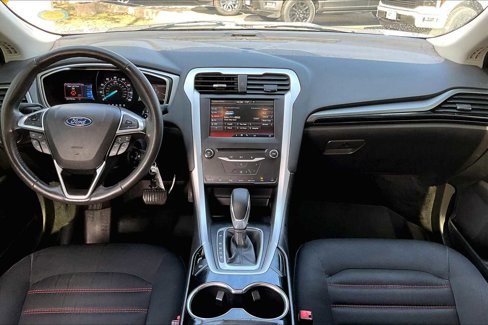 Used 2015 Ford Fusion SE image 14