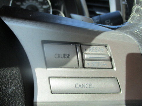 Used 2010 Subaru Outback 2.5i Premium image 33