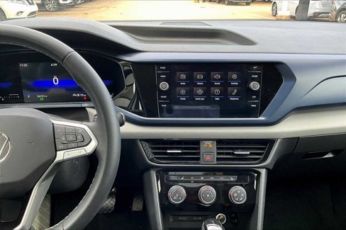 Used 2023 Volkswagen Taos SE image 6