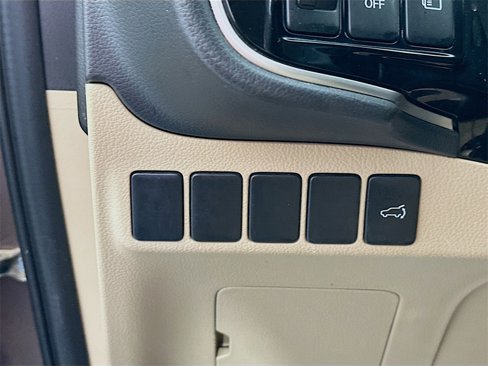 Used 2019 Mitsubishi Outlander SEL image 10