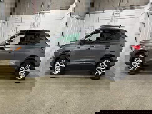 Certified 2022 Ford Escape S image 4