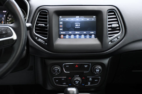 Used 2018 Jeep Compass Latitude w/ Popular Equipment Group image 25