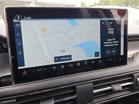 Certified 2023 Lincoln Corsair FWD image 16