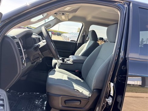 Used 2018 RAM 1500 Express image 10