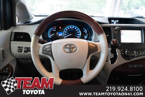 Used 2013 Toyota Sienna Limited image 21