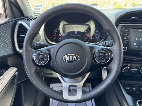 Used 2020 Kia Soul LX image 17