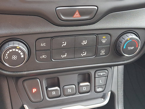Used 2018 GMC Terrain SLE image 16
