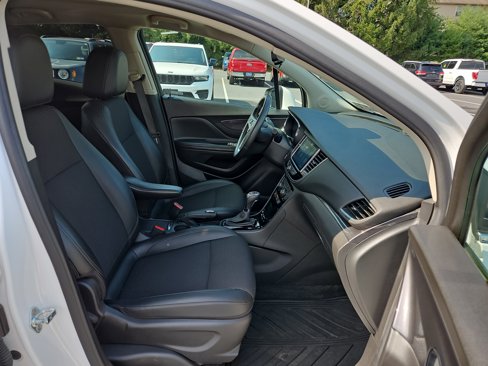 Used 2020 Buick Encore Preferred image 13
