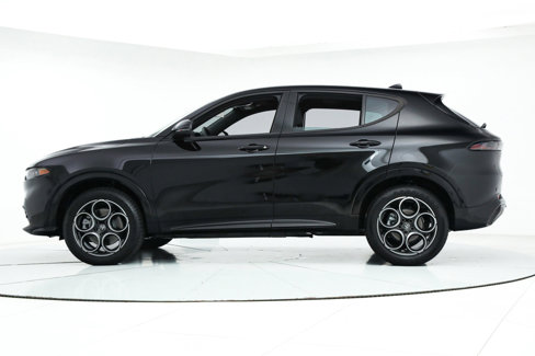 New 2025 Alfa Romeo Tonale image 2