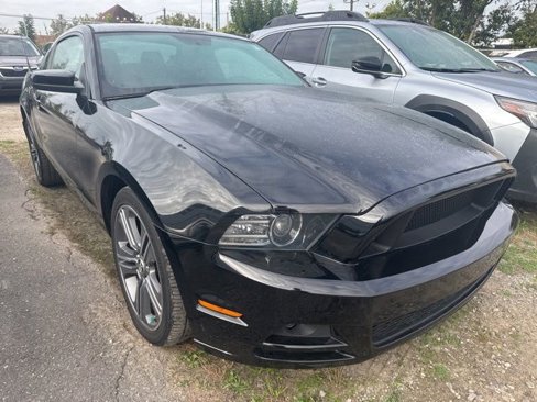 Used 2014 Ford Mustang Coupe w/ V6 Performance Package image 1