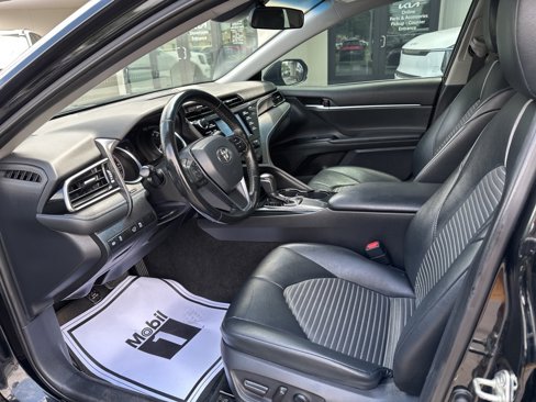 Used 2019 Toyota Camry SE image 30