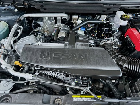 Used 2024 Nissan Rogue S image 28