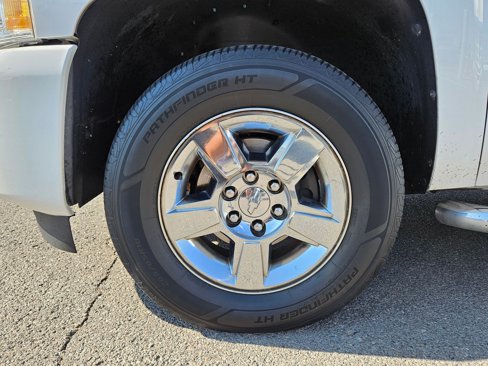 Used 2013 Chevrolet Silverado 1500 LTZ image 11