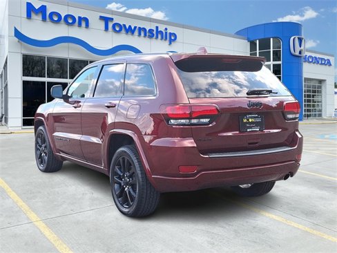 Used 2020 Jeep Grand Cherokee Altitude image 4