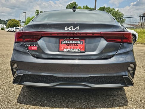Used 2023 Kia Forte LXS image 5