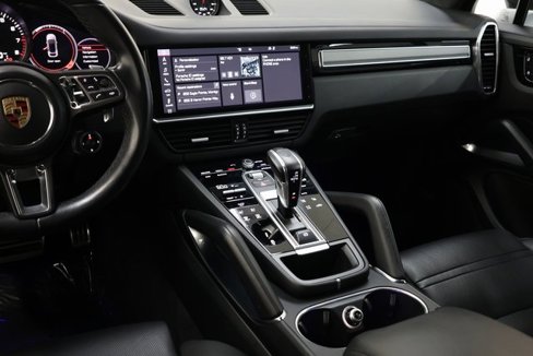 Used 2020 Porsche Cayenne Turbo image 80
