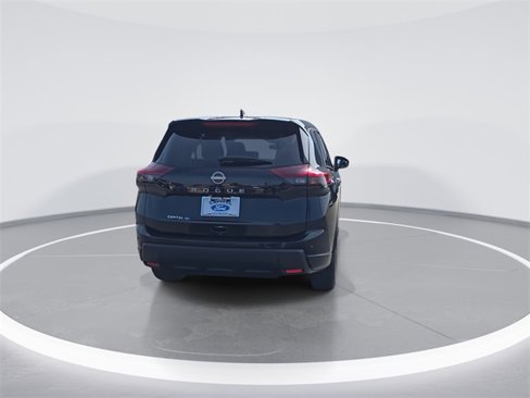 Used 2024 Nissan Rogue S image 7
