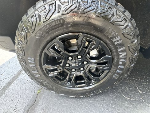 Certified 2024 Chevrolet Silverado 1500 ZR2 w/ Dark Appearance Package image 33