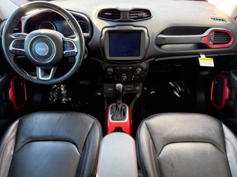 Used 2019 Jeep Renegade Trailhawk image 13