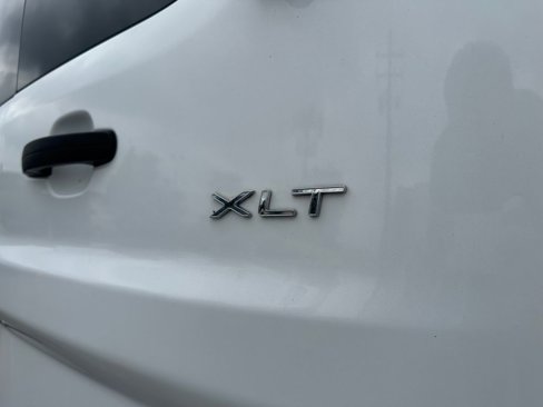 Used 2015 Ford Transit Connect XLT image 23