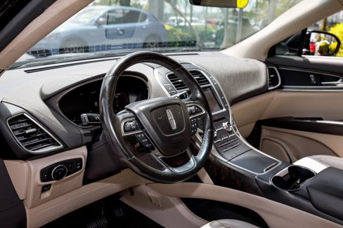Used 2019 Lincoln Nautilus Select image 26