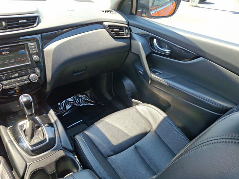 Used 2022 Nissan Rogue Sport SL image 15