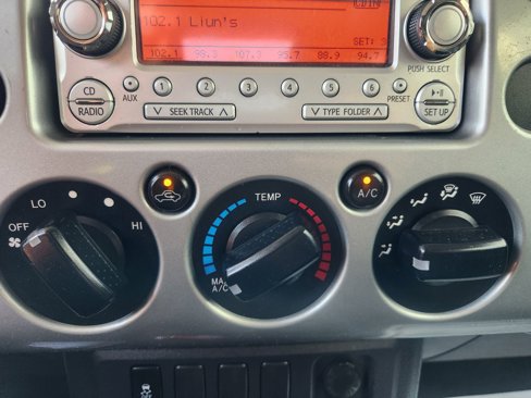 Used 2012 Toyota FJ Cruiser 4WD image 19
