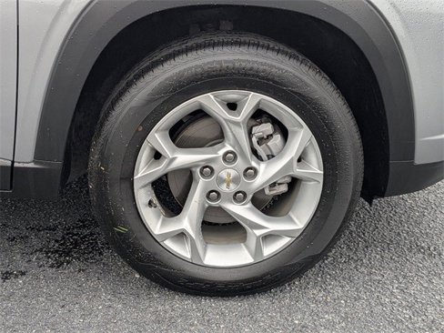 Certified 2024 Chevrolet Trax LS w/ LS Convenience Package image 14