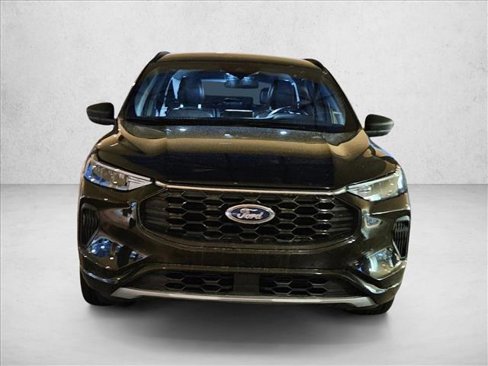 Used 2023 Ford Escape ST-Line image 2