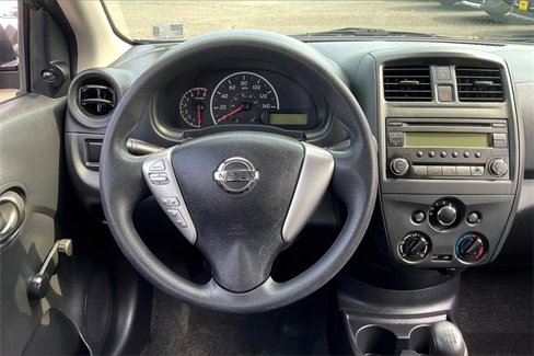 Used 2015 Nissan Versa S image 5