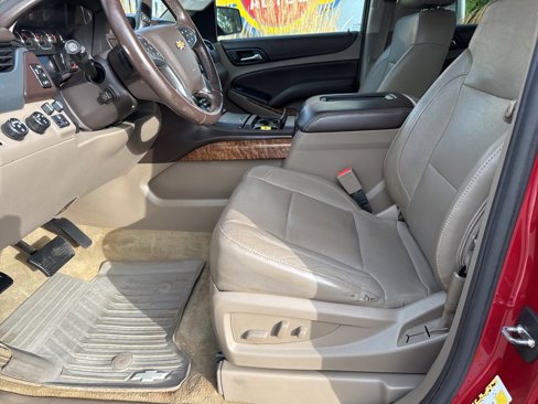 Used 2015 Chevrolet Suburban LTZ image 2