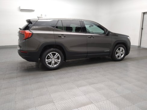 Used 2020 GMC Terrain SLE image 10