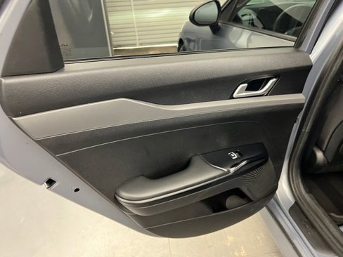 Used 2022 Kia K5 LXS image 42