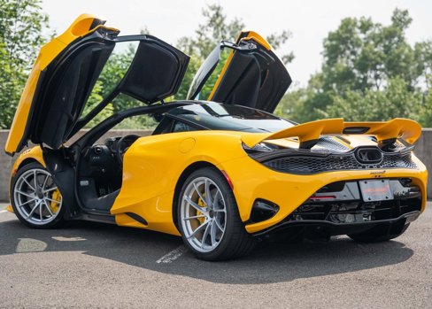 New 2025 McLaren 750S image 12