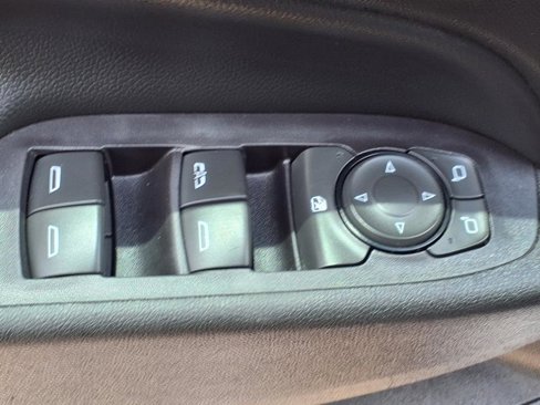 Used 2018 Chevrolet Equinox LT image 14