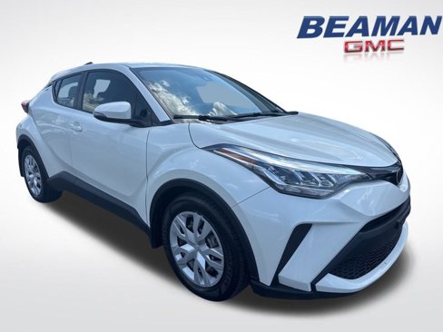 Used 2020 Toyota C-HR LE image 1