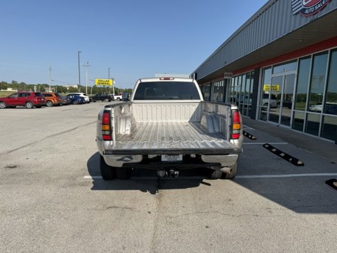 Used 2006 GMC Sierra 3500 SLE image 5