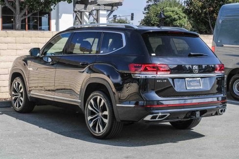 Used 2023 Volkswagen Atlas SEL Premium image 7