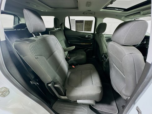 Used 2019 GMC Acadia SLE image 29